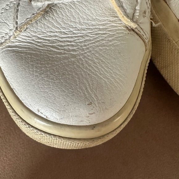 Veja Campo Women's White and Cream Sneakers - Picture 4 of 7